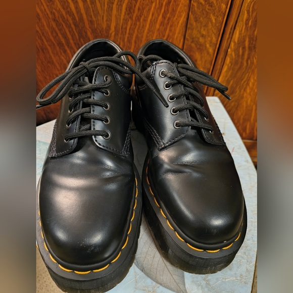 Dr. Martens Platform Shoes Women's Size 9 Black - Picture 2 of 4